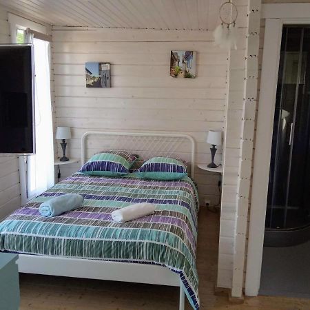 Agreable Petit Chalet Camarsac Bagian luar foto